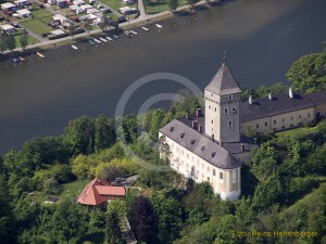 Schloss Neuhaus